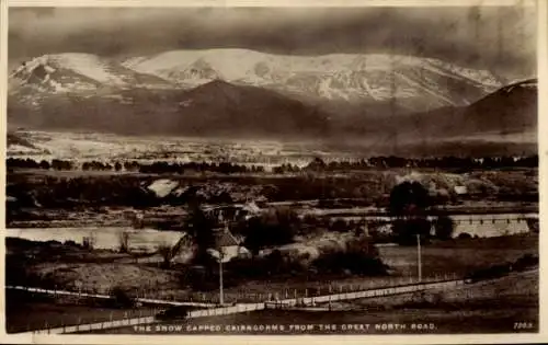 Ak Schottland, Die schneebedeckten Cairngorms von der Great North Road