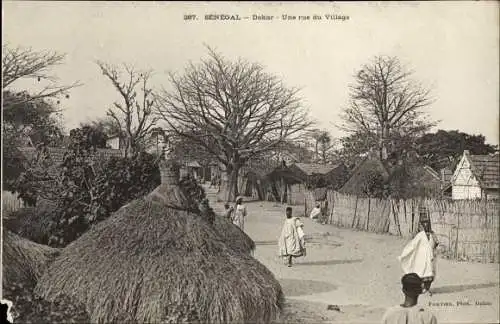 Ak Dakar Senegal, Une rue du Village