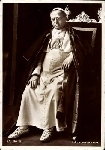 Ak Papst Pius XI., Achille Ambrogio Damiano Ratti, Sitzportrait