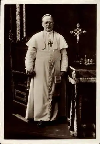 Ak Papst Pius XI., Achille Ambrogio Damiano Ratti, Standportrait