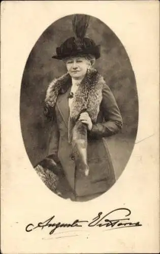 Ak Kaiserin Auguste Viktoria, Portrait mit Nerzschal, Wohlfahrtspostkarte