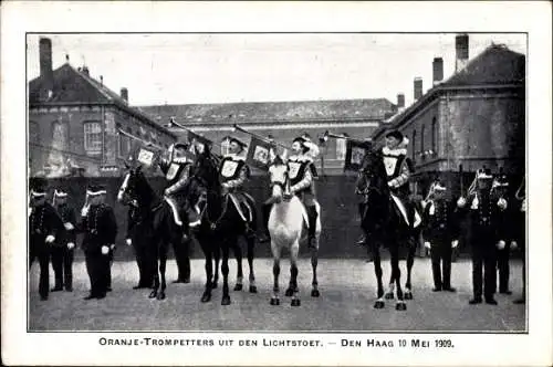 Ak Den Haag Südholland Niederlande, Orangje Trompetters uit den Lichtstoet, 10. Mai 1909
