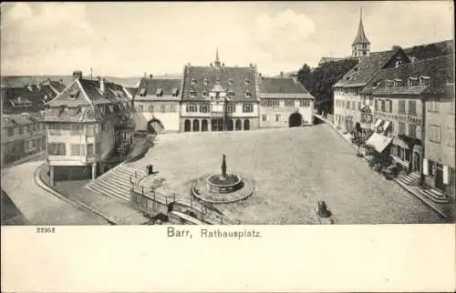 Ak Barr Elsass Bas Rhin, Rathausplatz, Gasthaus zum weißen Löwen, Brunnen