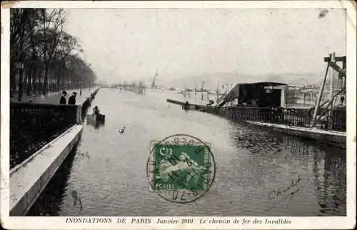 Ak Paris, Les Inondations 1910, Le chemin de fer des Invalides, Hochwasser