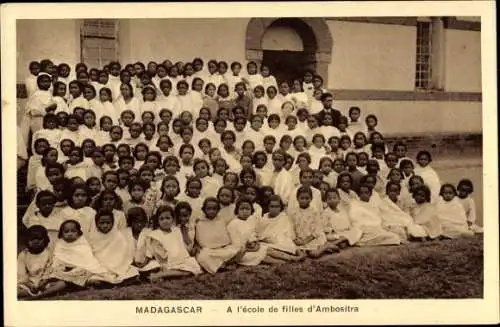 Ak Madagaskar, A l'école de filles d'Ambositra, Schülerinnen