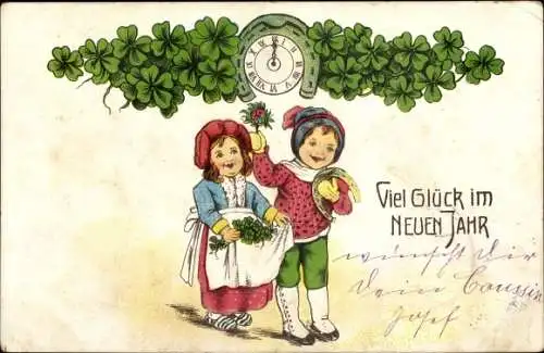 Präge Ak Glückwunsch Neujahr, Kleeblätter, Uhr, Hufeisen, Kinder