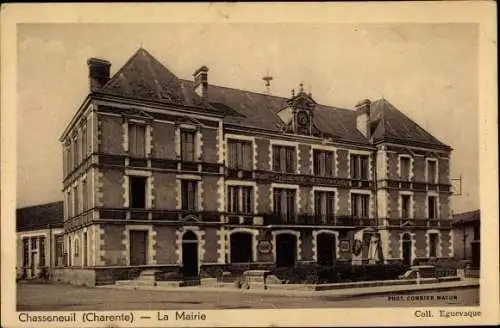 Ak Chasseneuil sur Bonnieure Charente, La Mairie, Hôtel de Ville