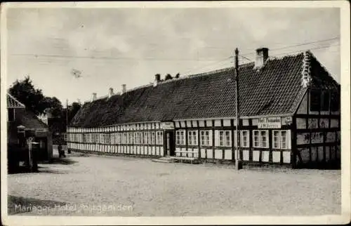 Ak Mariager Dänemark, Straßenpartie mit Blick auf das Hotel Postgaarden, J. M. Jensen