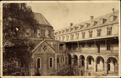 Ak Zillisheim Elsass Haut Rhin, Collège Episcopal, cour intérieure