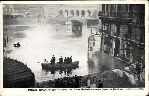 Ak Paris, Les Inondations 1910, Gare Saint Lazare, Rue de Rome, Hochwasser, Ruderboot