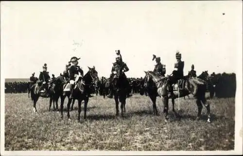 Foto Ak Französische Soldaten, Offiziere, Pferde, Zweispitz