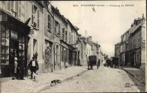 Ak Pithiviers Loiret, Faubourg du Gatinais, Geschäfte, Kutschen