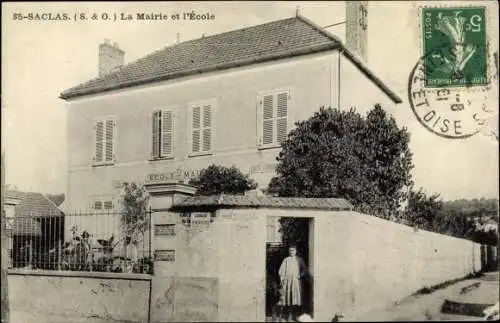 Ak Saclas Essonne, La Mairie, L'Ecole