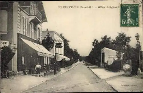 Ak Freinville Seine Saint Denis, Allee Liegeard