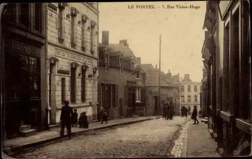 Ak Le Portel Pas de Calais, Rue Victor Hugo