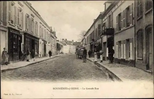 Ak Bonnières-sur-Seine Yvelines, La Grande Rue