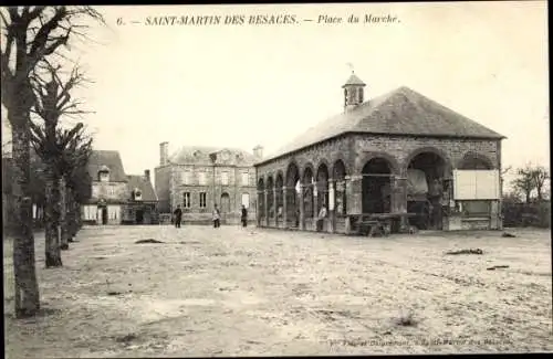 Ak Saint-Martin-des-Besaces Calvados, Place de Marche