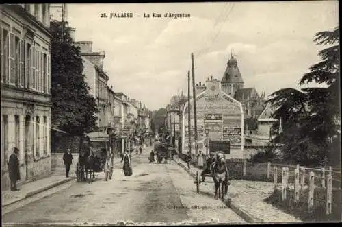 Ak Falaise Calvados, La Rue d'Argentan