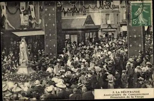 Ak La-Délivrande Calvados, Anniversaire de Couronnement, Procession de la Vierge