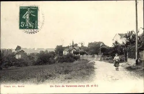 Ak Varennes Jarcy Essonne, Un Coin, Straßenpartie