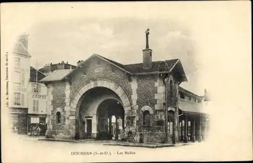 Ak Dourdan Essonne, Les Halles