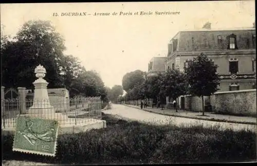 Ak Dourdan Essonne, Avenue de Paris et Ecole Surerieure
