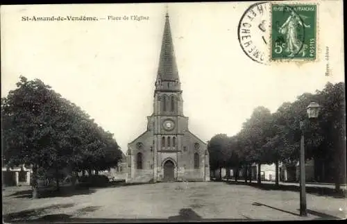 Ak Saint Amand de Vendome Loir et Cher, Place de l'Eglise
