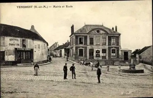 Ak Vendrest Seine et Marne, Mairie et Ecole