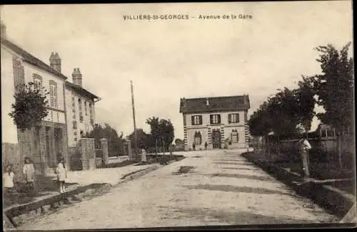 Ak Villiers-Saint-Georges Seine et Marne, Avenue de la Gare