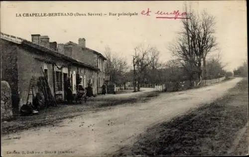 Ak La Chapelle Bertrand Deux Sèvres, Rue principale