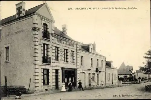 Ak Seiches Maine et Loire, Hotel de la Madeleine, Saulnier