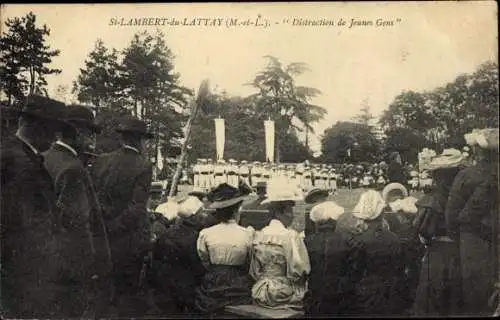 Ak St Lambert du Lattay Maine et Loire, Distraction de Jeunes Gens, Défilé