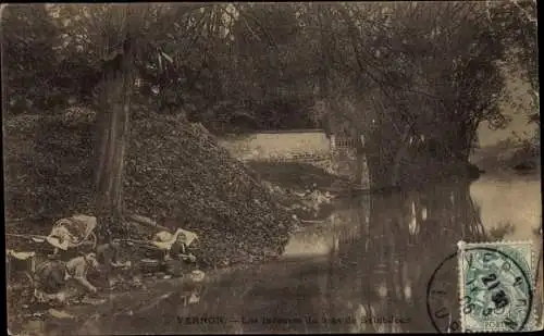 Ak Vernon Eure, Les Laveuses du Bras de St Jean
