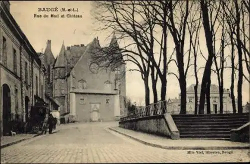 Ak Baugé Maine et Loire, Rue du Mail et Château, arbres dénudés