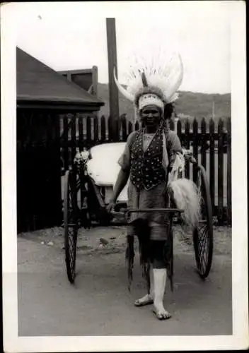 Foto Ak Cape Town Kapstadt Südafrika, Mann in traditioneller Kleidung