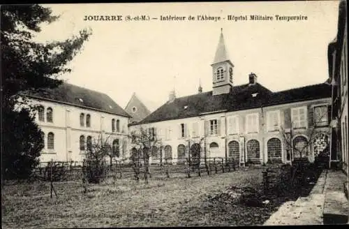 Ak Jouarre Seine et Marne, Cour de l´Abbaye