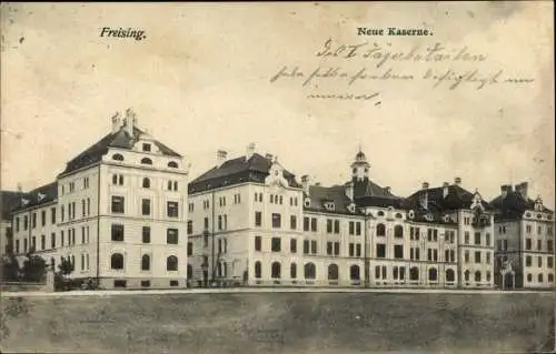 Ak Freising in Oberbayern, Neue Kaserne, Gesamtansicht von außen