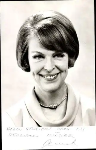 Ak Fernsehmoderatorin Annette von Aretin, Portrait, Autogramm