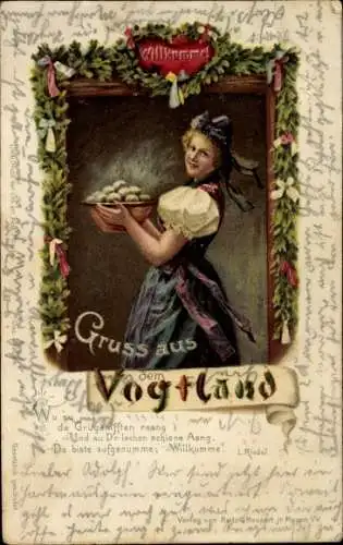 Präge Passepartout Ak Tracht aus dem Vogtland, Willkommen, Frau mit Klößen