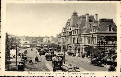 Ak Buenos Aires Argentinien, Estacion Constitución, Straßenbahnen in Fahrt