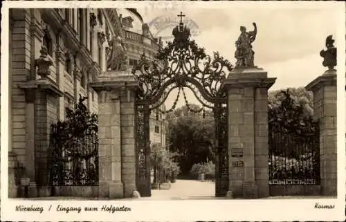 Ak Würzburg am Main Unterfranken, Hofgarten, Eingang