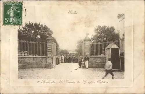 Ak Senlis Oise, 2e Hussards, l'Entree du Quartier Ordener