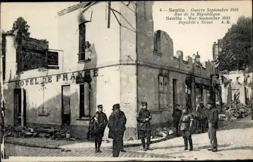 Ak Senlis Oise, Guerre Septembre 1914, Rue de la Republique, Ruines