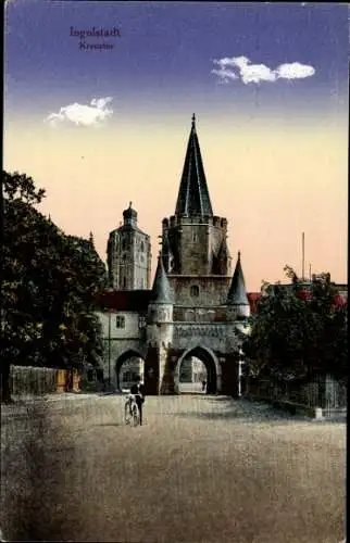 Ak Ingolstadt a.d. Donau, Radfahrer am Kreuztor, Turmspitze