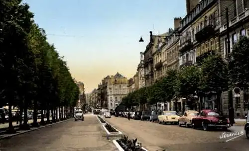 Ak Metz Moselle, L'Avenue et la rue Serpenoise