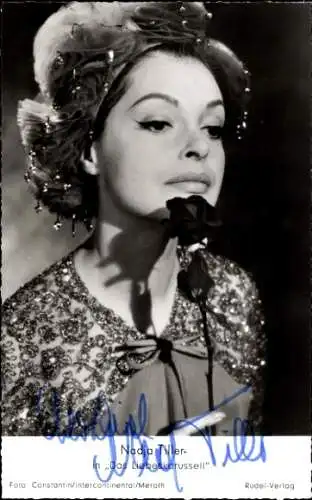 Ak Schauspielerin Nadja Tiller, Portrait, Das Liebeskarussell, Autogramm