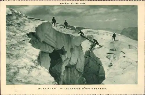 Ak Mont Blanc, Überquerung einer Gletscherspalte