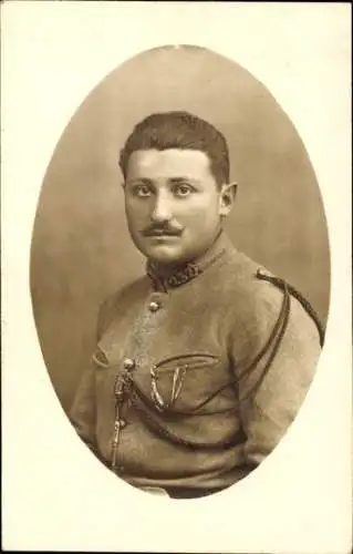 Foto Ak Soldat in Uniform, Portrait