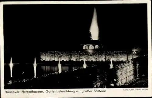 Ak Herrenhausen Hannover in Niedersachsen, Gartenbeleuchtung, große Fontäne, Nacht
