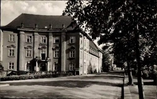 Ak Auerbach im Vogtland Sachsen, Blick auf das Postamt, Straßenseite